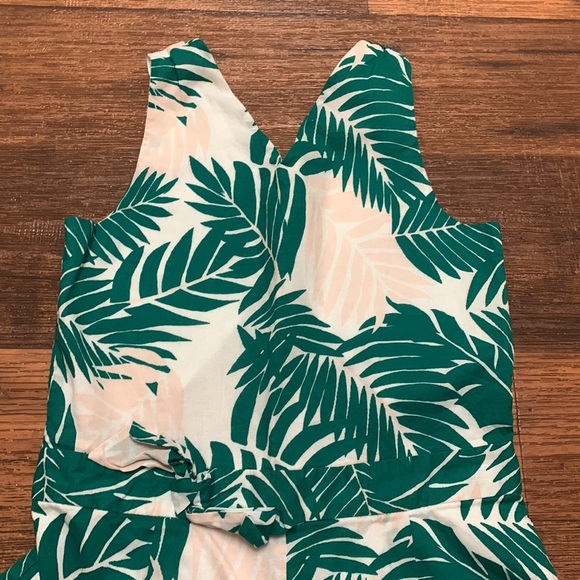 Sold on another site
Janie and Jack Jumpsuit For Girl Size 8 🌿🌷🪷 Very Cute! - Picture 2 of 12